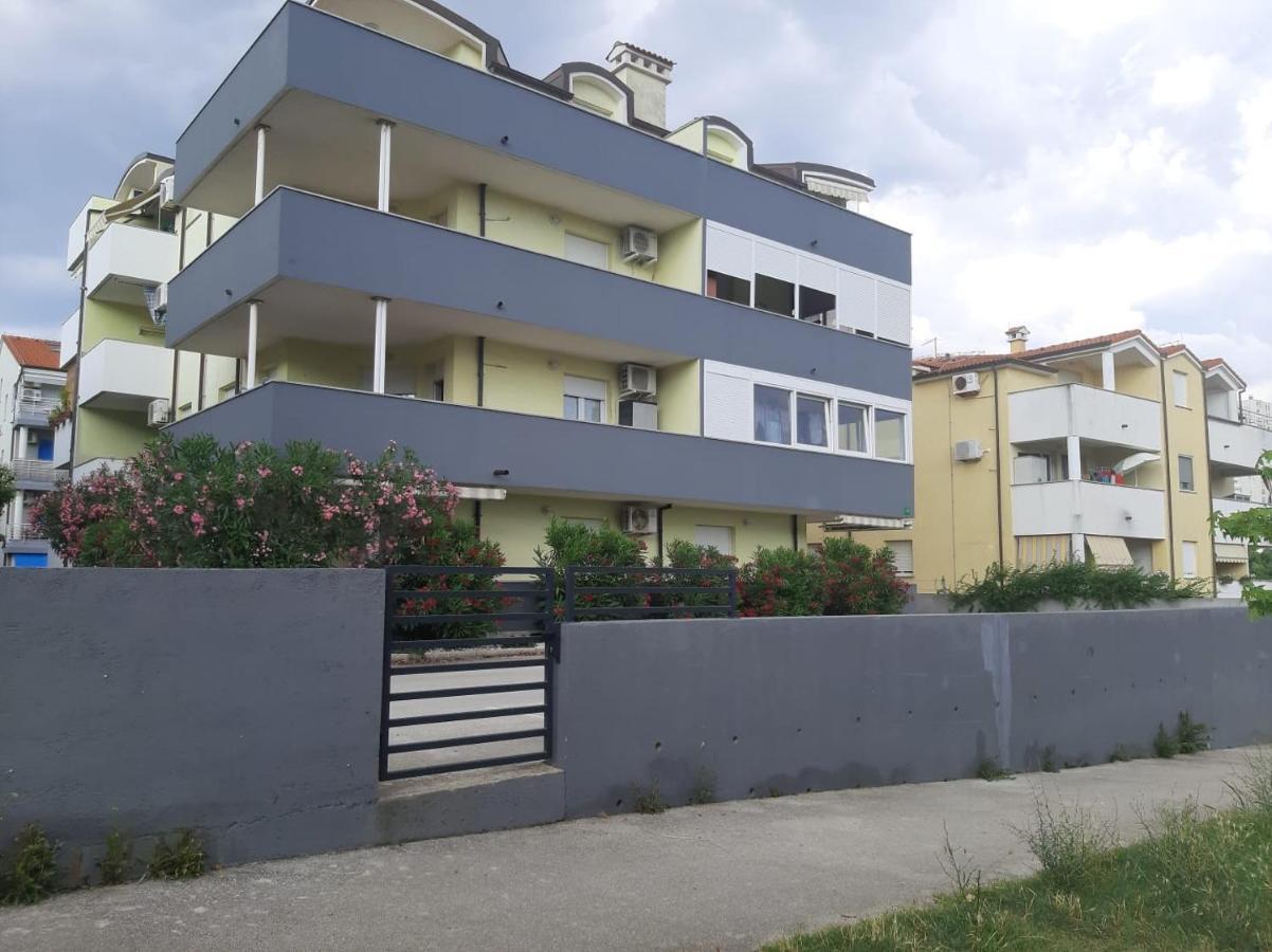Apartman Sky Pula Exterior foto